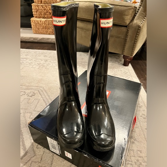 Hunter Huntress Gloss Tall Rain Boots - Picture 1 of 6